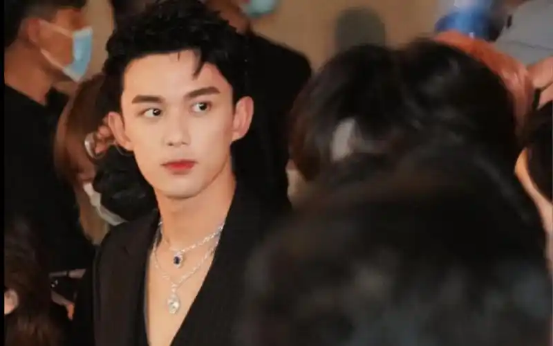 宝格丽吴磊永远的神