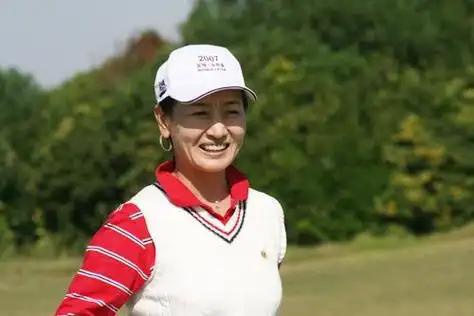 腾格尔女儿病逝,悲伤一生退歌坛,网友:女儿取名太大,消受不起