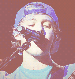 唱歌gif演唱会gif男gif帽子gif