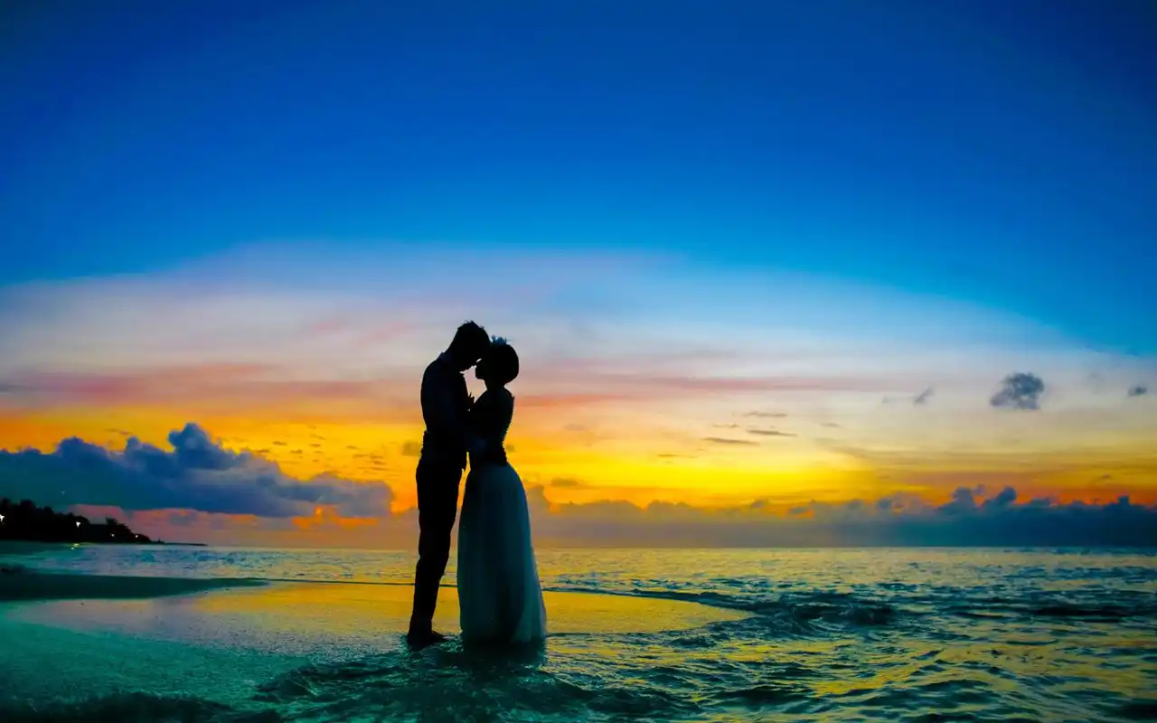 天蝎座爱上你的四种表现,一般人还真发现不了!