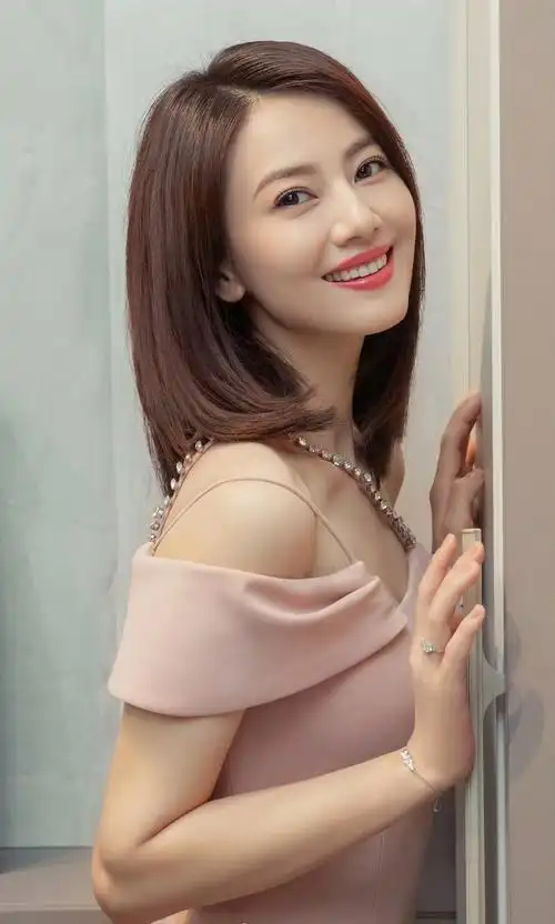 高圆圆,笑起来真好看