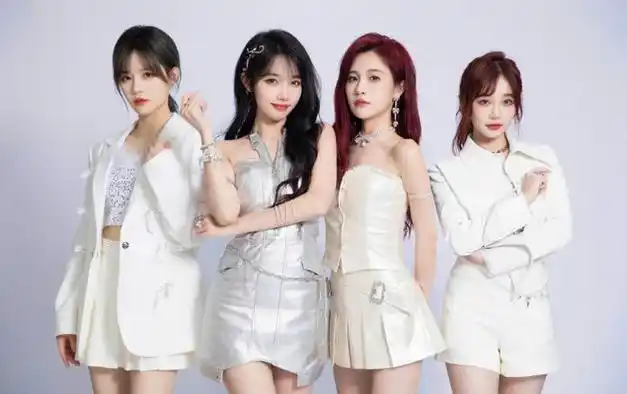 中国第一女团snh48跳"宅宅舞"翻红,网友热评:怎么没有土味?