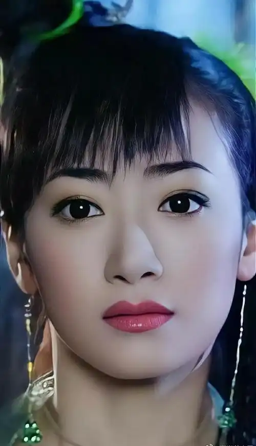 陈紫函优雅迷人唯美高清写真集2后面几张剧中美照