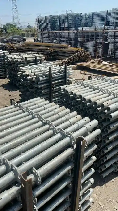 高价求购48镀锌盘扣横杆0.3米的两挂车立杆2.