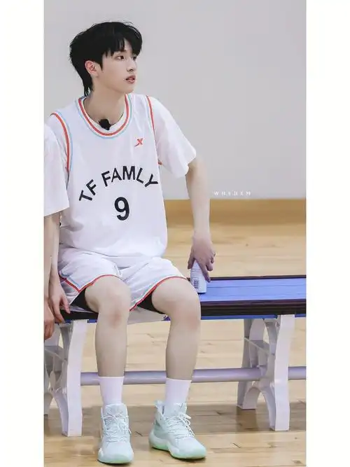 是严浩翔学长呀02