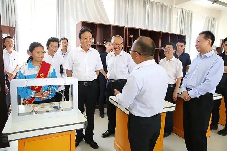 武维华率队赴贵州威宁调研对口帮扶工作