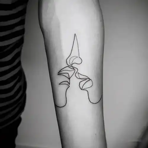 简单不简约的线条纹身怪不得让窦靖童也忍不住要纹