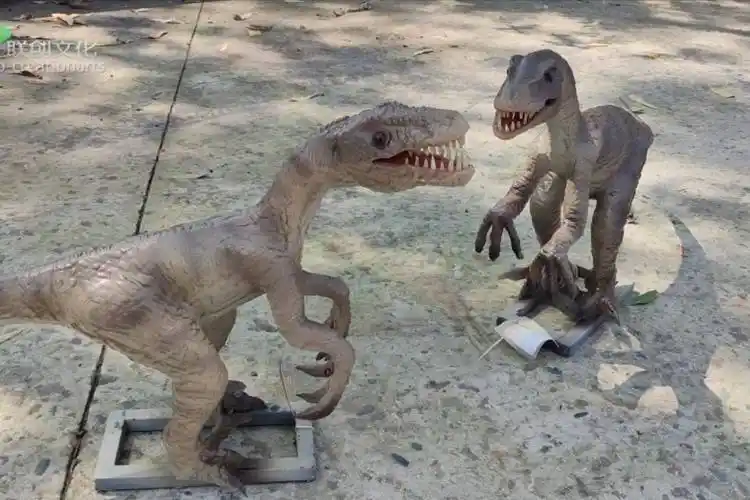 侏罗纪公园迅猛龙模型恐龙雕塑仿真恐龙泡沫雕塑恐龙博物馆展览品