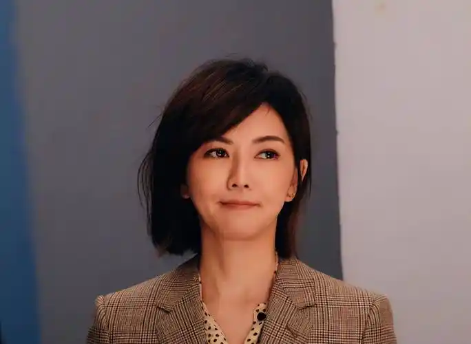 原创冷门歌手孙燕姿曾经赢过周杰伦现在怎么样了