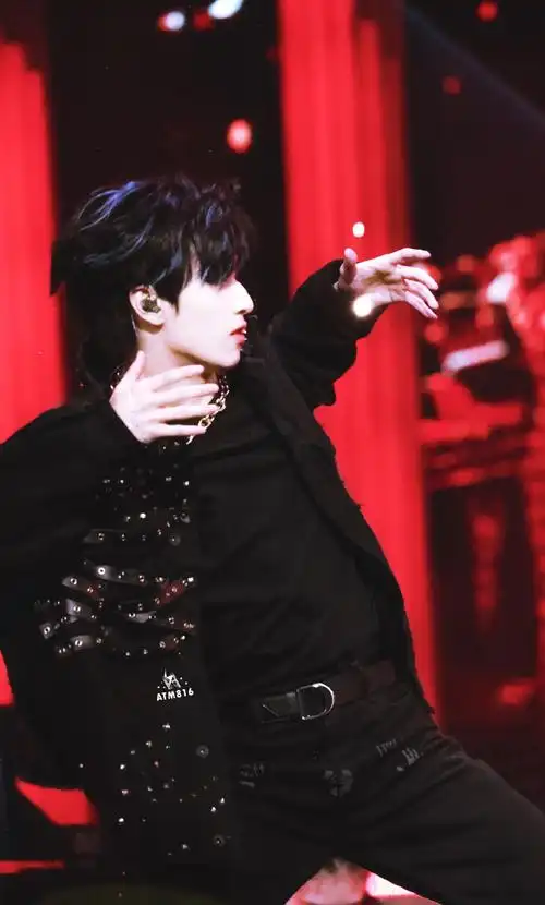 少年onfire##严浩翔 少年王者燃炸onfire