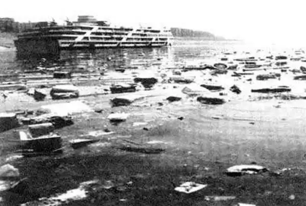 1954年长江断流事件,一夜之间江水突然"不见了",是不是真的?