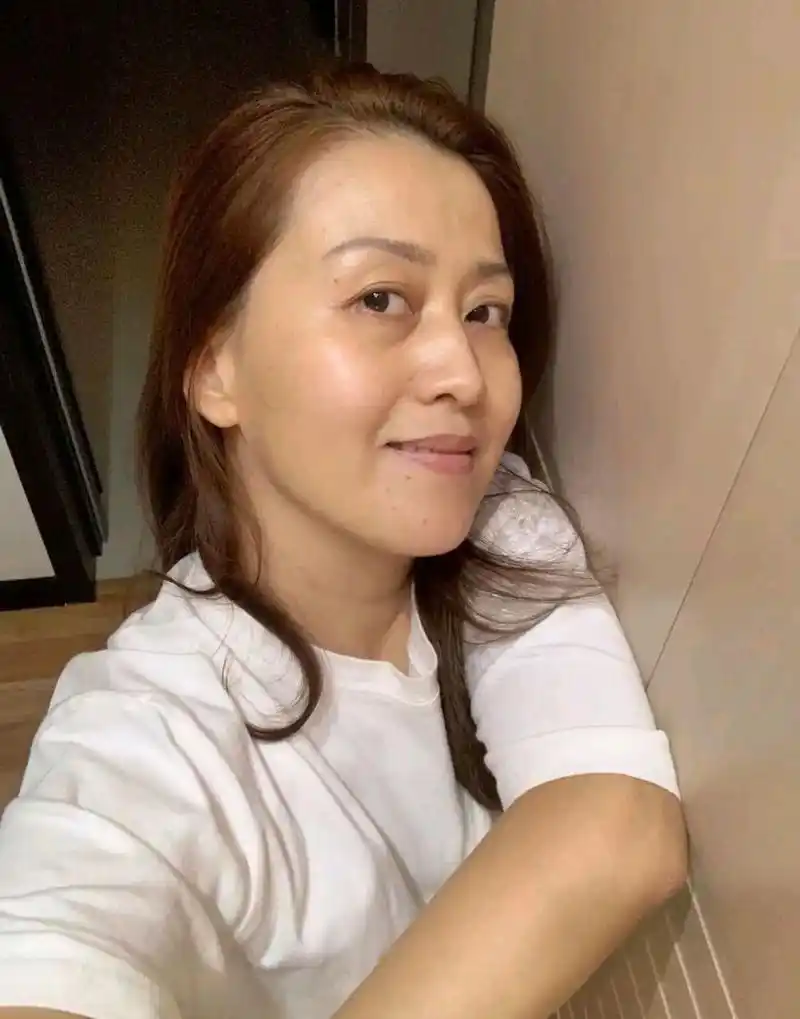 云梅阿姨素颜照片