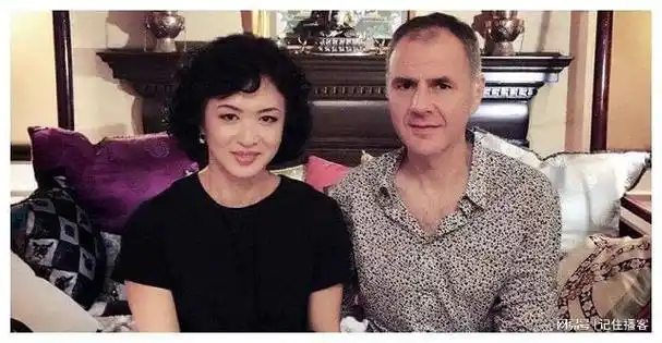 金星复婚上热搜她第一任妻子貌美如花离婚时还怀着孕