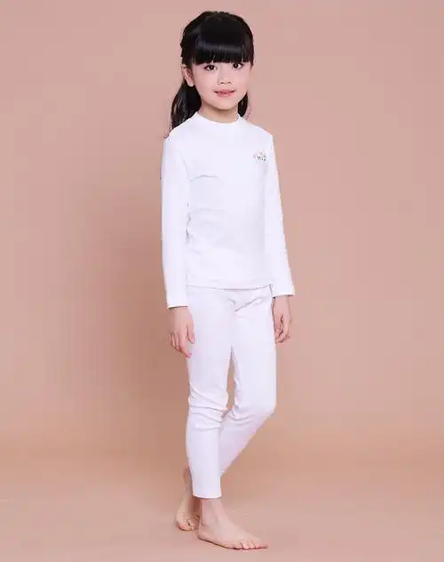 女童白色半高领套装内衣