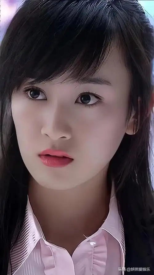 以前的张檬好美,清纯靓丽,气质出众