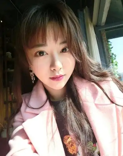 斗鱼顾北宁线下照片写真斗鱼王姐顾北宁高清素颜微博生活照