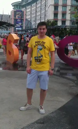 丑男再次大胆尝试2013真心的她