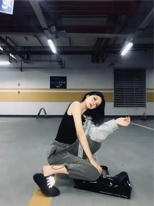 大码女裤2020年春夏妹妹抽绳休闲裤垂感西装阔腿大码女装