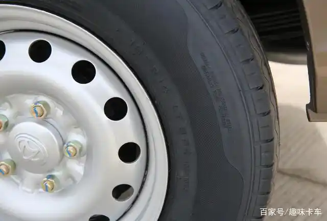 面包车中的王中王!长安v5最宽最强最能抗