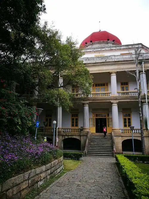 鼓浪屿八卦楼内钢琴博物馆