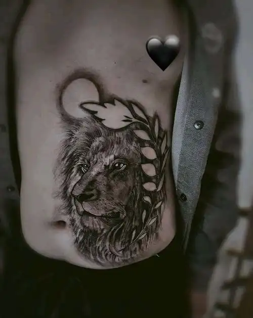 狮子遮盖胎记纹身图片_腹部欧美写实狮子写实遮盖纹身图案