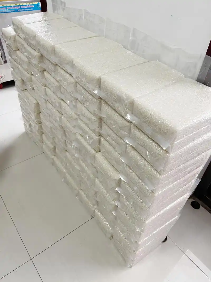 客户买50斤五常大米,结果我发了一百斤大米给他!