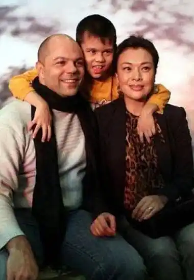 "最美玉兔精"李玲玉:一婚嫁初恋,二婚情定犹太人幸福美满_杰瑞_婚姻