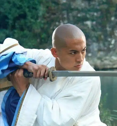 这里说的是朱孝天版本的《楚留香传奇》.