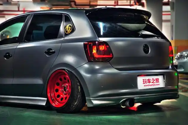 大众polo低趴改装