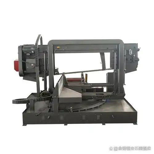 小型立式带锯床是一种专门用于木材加工的机械设备,它具有垂直状态下