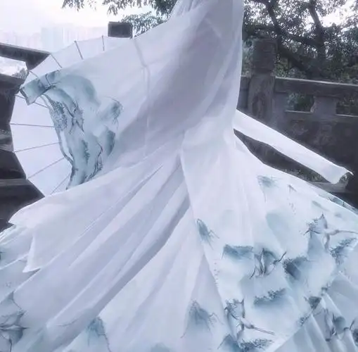 唯美个性的qq古风女生不露脸头像