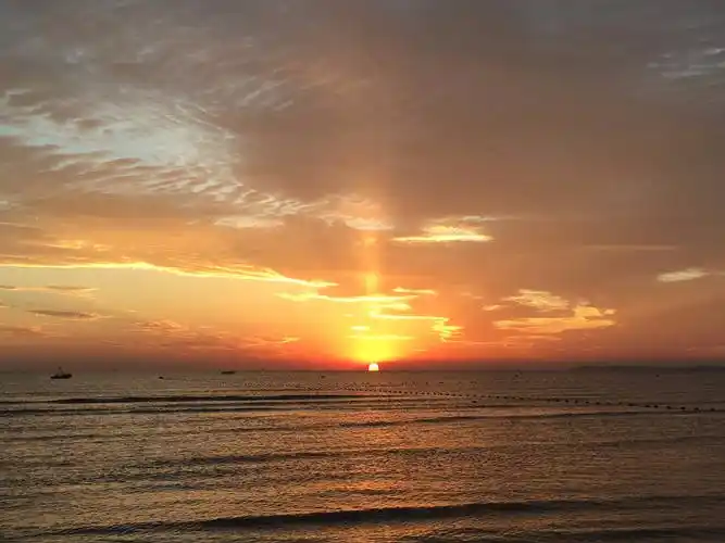 手机类 破晓发布时间:2017-08-31 分享 评论 喜欢 海上日出,新的一天