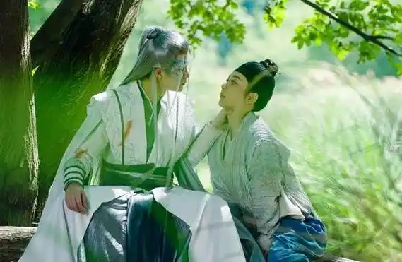 杨紫《长相思》对热巴《安乐传》,肖战&许凯神仙打架_图片_微博_来源