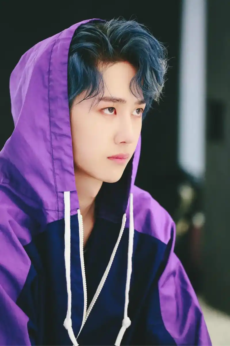 此前,王一博示范《创造101》主题曲舞步被赞"可爱到爆炸",本期王老师