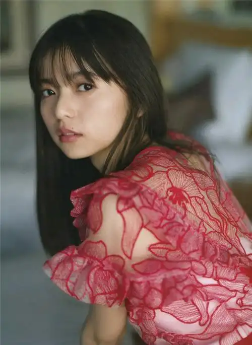 斋藤飞鸟美图深沉的成熟味道