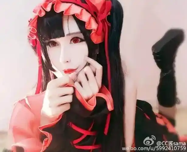 b站第一伪娘cc酱入驻全民直播 轩墨宝宝"一姐"地位受威胁