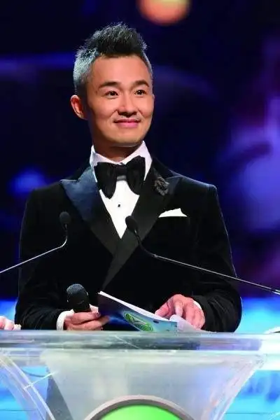 年度主持人-程雷程雷——东方卫视主持人,毕业于上海戏剧学院表演系