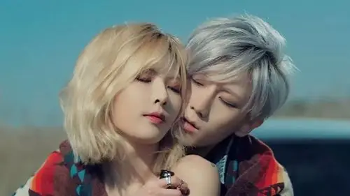 从公布恋情就跟公司正面刚,他两被开除其实不意外啊!_泫雅