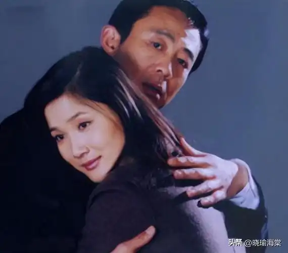 离婚后只字不提前夫侯勇,与女儿患难与共,现在45岁如冻龄少女|沈蓉