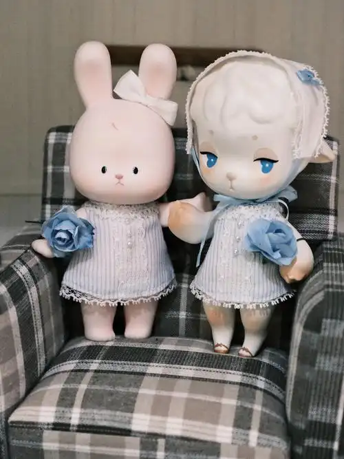 一个可爱一个优雅一只兔和一只羊的故事