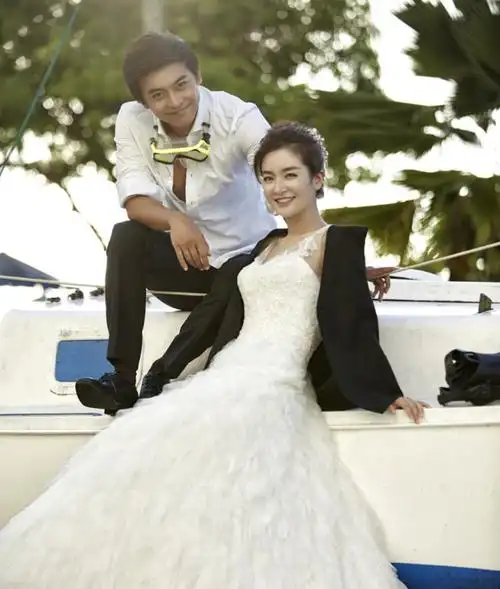 还记得演过《爱情公寓》的李佳航吗?他6岁的儿子好可爱呀!