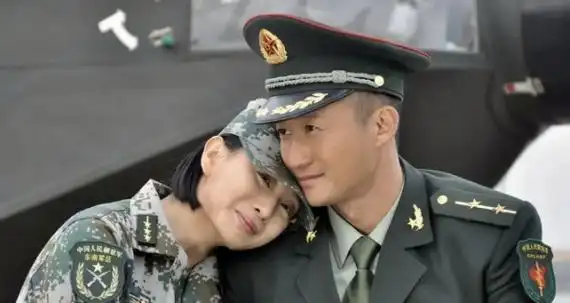 该剧由刘猛执导,吴京,徐佳,赵荀等大批"老面孔"纷纷回归,万茜,甘露等