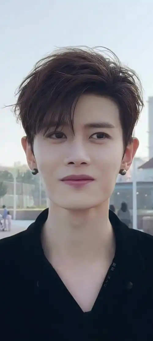 元气满满的一天～@任嘉伦allen  任嘉伦|卡大头版壁纸 9p  #任苒