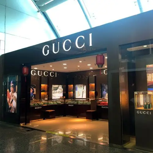 奢侈品牌店面门头招牌设计图片欣赏    古驰(gucci),1921年创立于