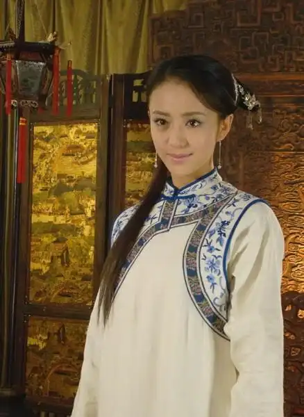 佟丽娅《宫锁心玉》年素言 剧照