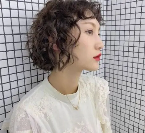 短发羊毛卷造型图款款减龄自带复古感