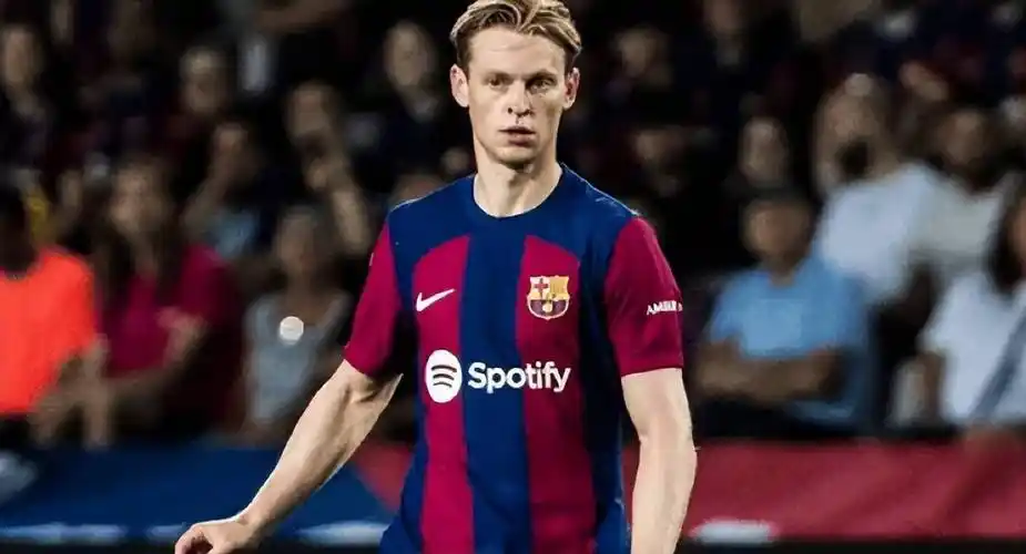 曼联计划今夏再次引进巴塞罗那球星,目标是德容!