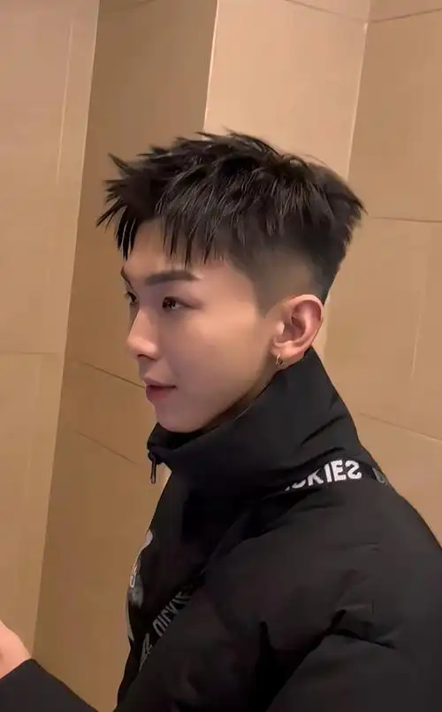 学剪帅气男生头