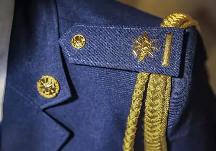 从消防兵到消防员, 身份变了,但职责未变.