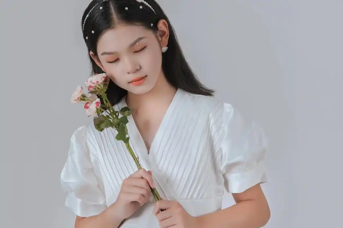 12岁小女孩生日写真